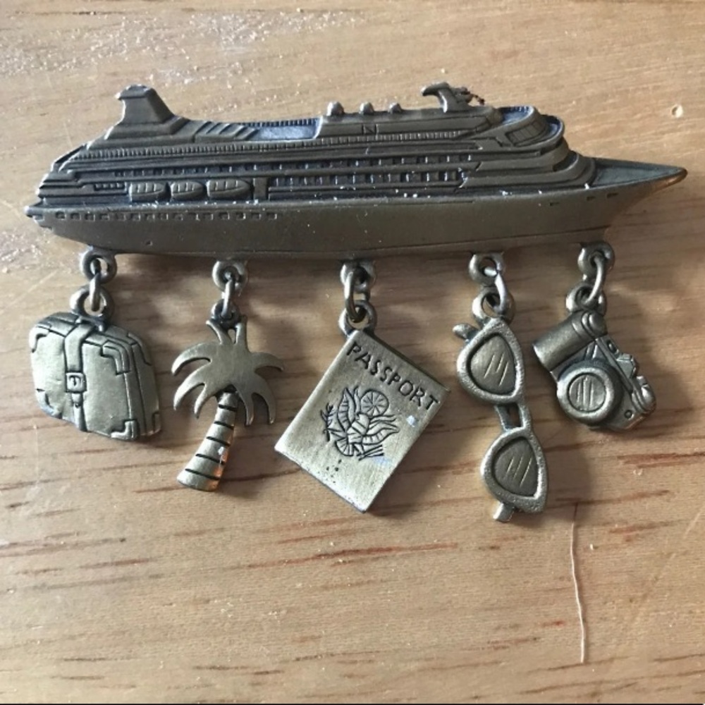 Travel pin